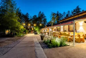 Restaurant am Faaker See am Abend